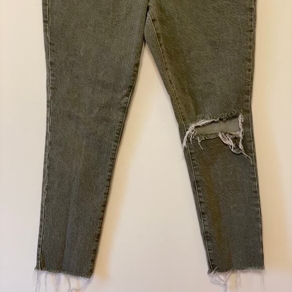 We The Free 27 ripped rugged jeans bohemian button fly raw hemline blue denim - Picture 3 of 8